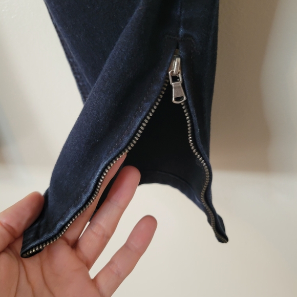 Kenneth Cole High Rise Skinny Dark Jeans With Zipper At The Ankle - Picture 6 of 9